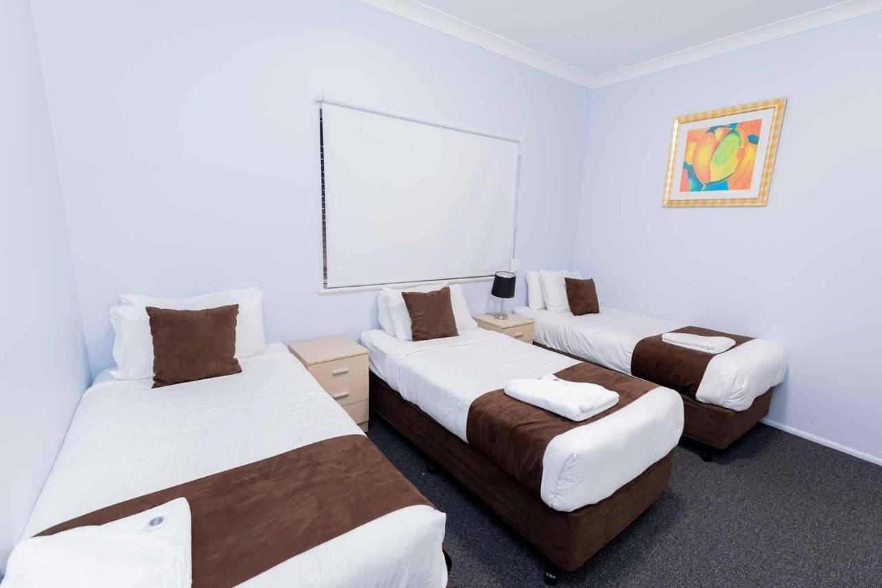 Bay Hotel Motel Bonnells Bay Экстерьер фото